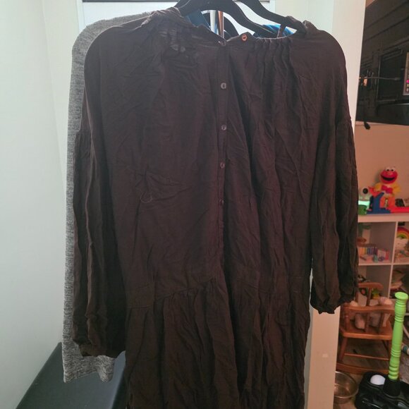 Boutique Maternity Wear Bundle – Designer Comfort Meets Everyday Elegance - Picture 3 of 15